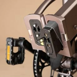 VELO PLIANT A ASSISTANCE ELECTRIQUE TILT 500 TAUPE 33 VELO PLIANT A ASSISTANCE ELECTRIQUE TILT 500 TAUPE -magasin vélo velo pliant a assistance electrique tilt 500 taupe 7 600x600 1