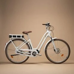 VÉLO VILLE ÉLECTRIQUE CONNECTÉ ELOPS 920 E CONNECT LF BLANC -magasin vélo velo ville electrique connecte elops 920 e connect lf blanc 9 600x600 1
