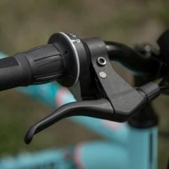 VTT ENFANT ROCKRIDER ST 500 20 POUCES 6-9 ANS BLEU -magasin vélo vtt enfant rockrider st 500 20 pouces 6 9 ans bleu 5 600x600 1