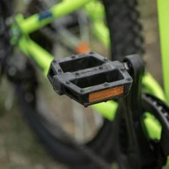 VTT ENFANT ROCKRIDER ST 500 20 POUCES 6-9 ANS JAUNE FLUO -magasin vélo vtt enfant rockrider st 500 20 pouces 6 9 ans jaune fluo 9 600x600 1